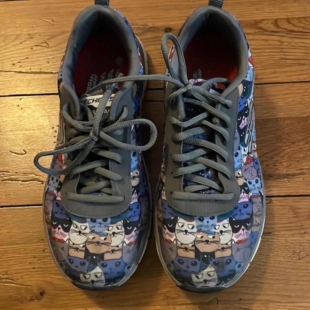 Sketchers Non-slip Shoe